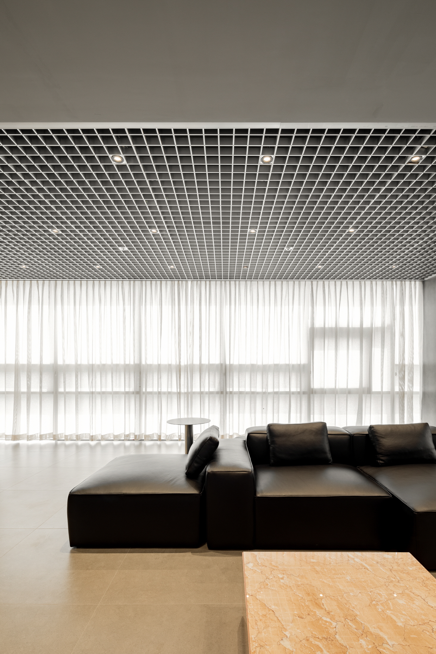 230416_01_Avec-11_LOW